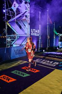 BIB: 
                            <button type="button" onclick="openModal(25252156)" class="btn btn-primary btn-sm float-right btn-popup" data-toggle="modal" data-target=".modal-high-quality">
                        <i class="fas fa-shopping-cart"></i> Add to Cart
                    </button>
                                            <button type="button" onclick="isThisMe(25252156, true)" class="btn btn-success btn-sm float-right btn-popup btn-isme hidden" data-toggle="tooltip" data-placement="bottom" title="นี่คือรูปของคุณใช่ไหม คลิกที่นี่เพื่อเอาเข้าอัลบั้ม">
                        <i class="fas fa-plus"></i> Add to album
                    </button>
                    <button type="button" onclick="isThisMe(25252156, false)" class="btn btn-warning btn-sm float-right btn-popup btn-isnotme hidden">
                        <i class="fas fa-ban"></i> Remove from album
                    </button>